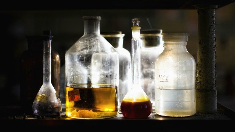 Vintage-Chemistry-Bottles-redddd